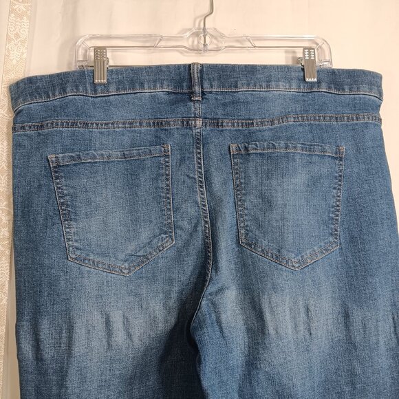 TIME & TRU Women's 20 / XXL Med Wash Stretch Denim Capris Pull-On /5-Pocket‎ C4 - Picture 5 of 13